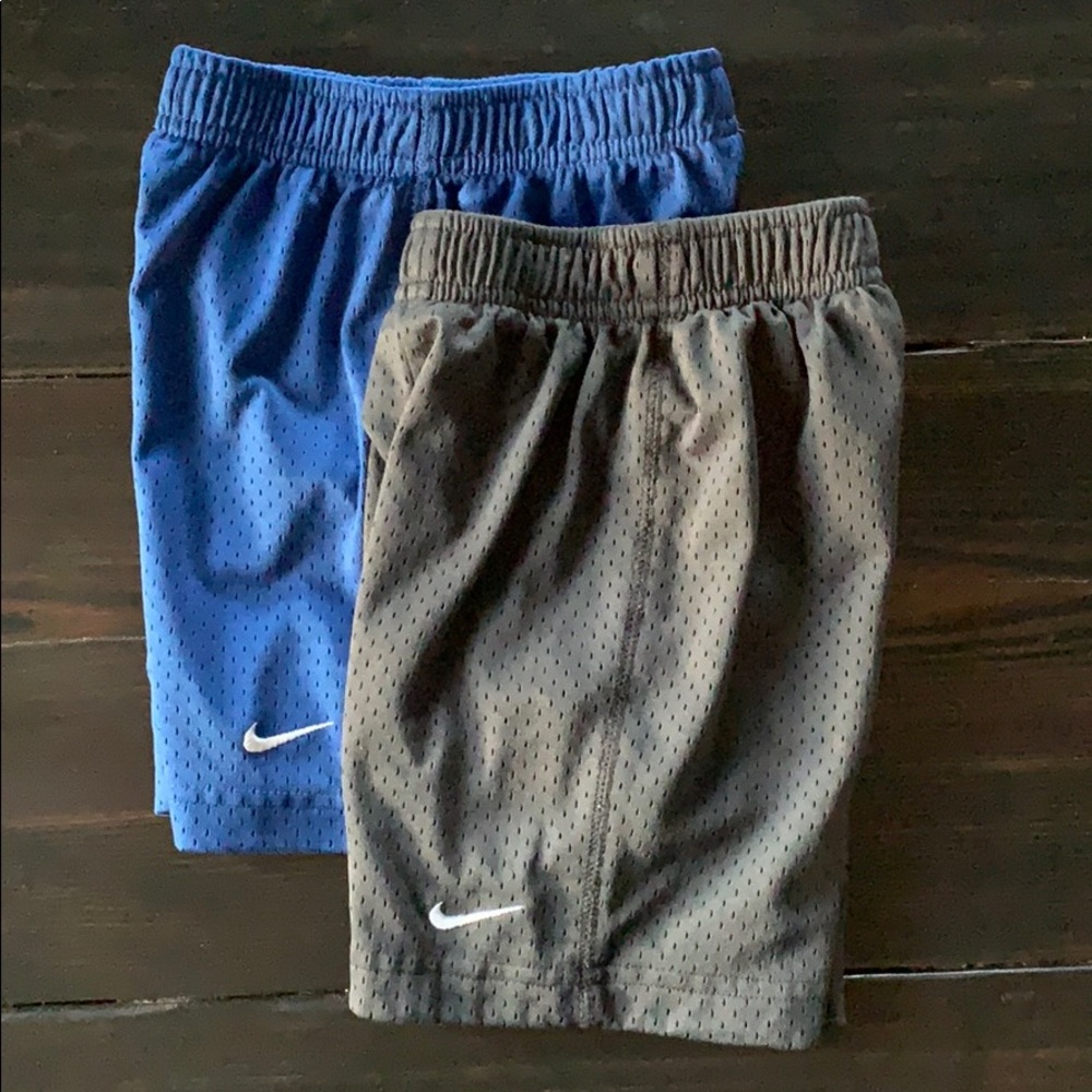 2 Pair of Nike shorts